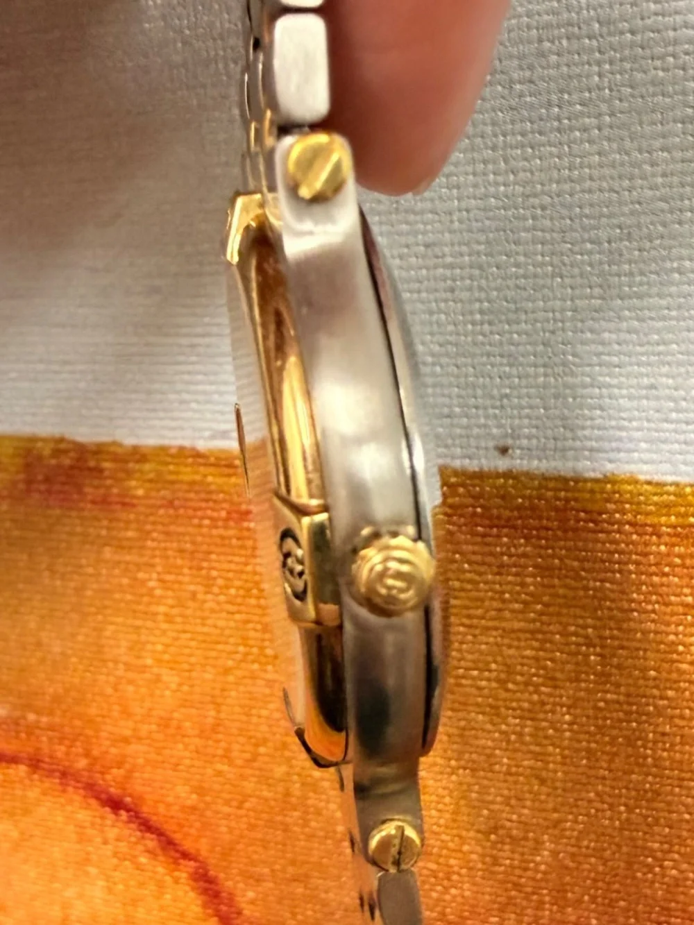 Authentic Gucci 9000M Watch